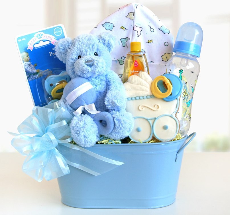 Полезные подарки для новорожденных мальчиков в Ярославле